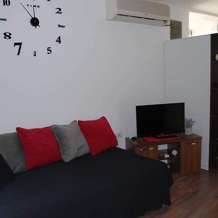 Stan Na Dan - Apartman Djordjevic Vranje Dış mekan fotoğraf