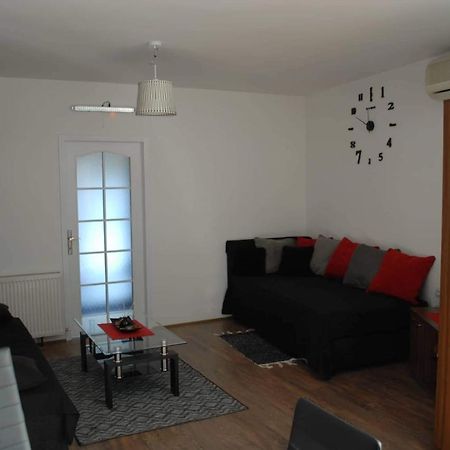 Stan Na Dan - Apartman Djordjevic Vranje Dış mekan fotoğraf