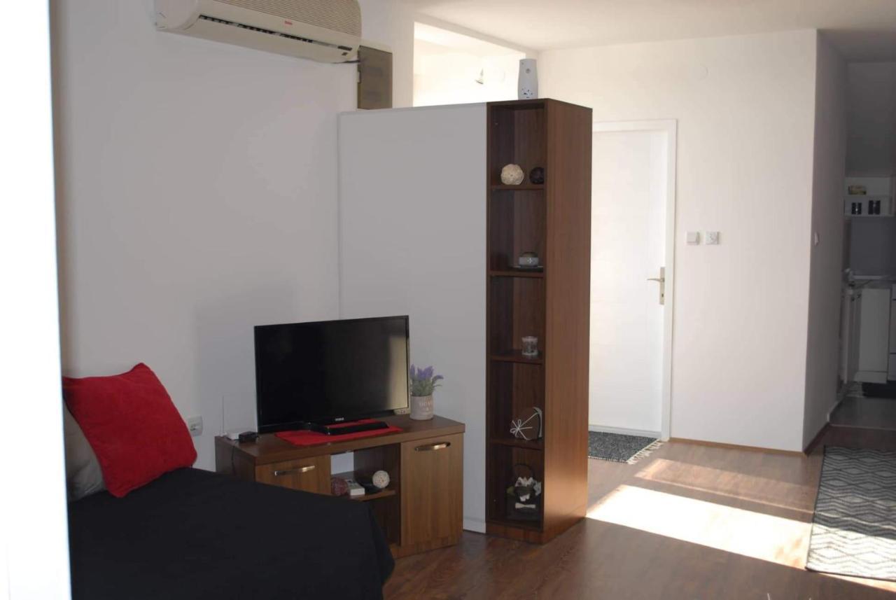 Stan Na Dan - Apartman Djordjevic Vranje Dış mekan fotoğraf